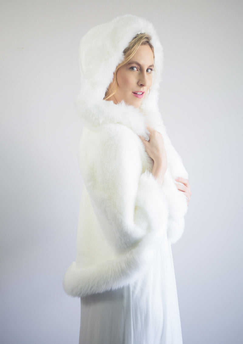 Sissily Designs Ivory White Fur Cape (Juliet Wht01) Medium / with Hood